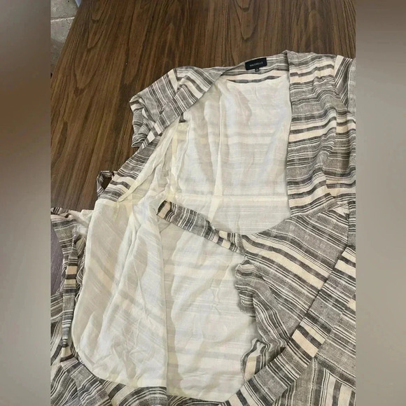 MAJORELLE Portia Dress in Color Newspaper Mini Short Wrap Dress Size Small - Picture 9 of 16